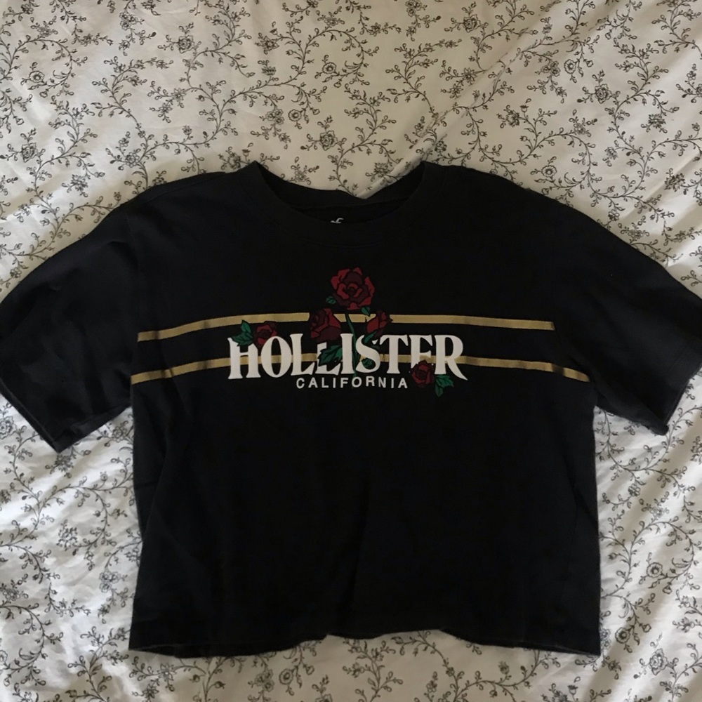 Hollister Tee